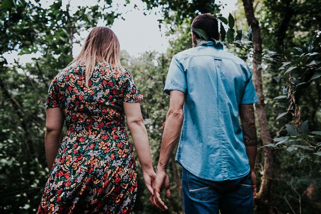 pareja en la sierra