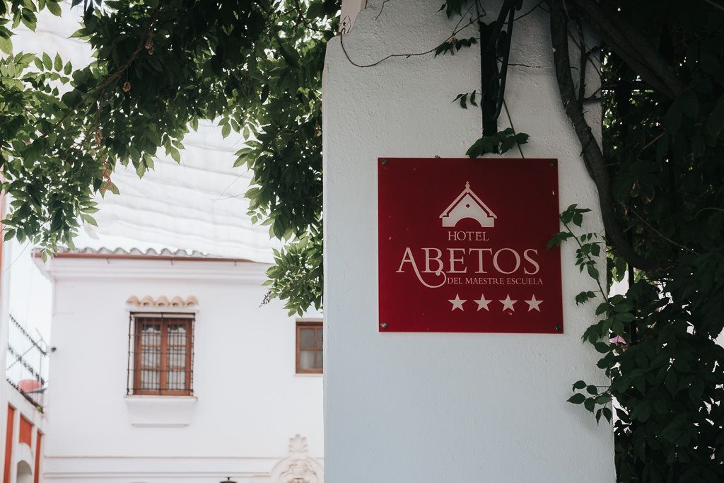 hotel abetos del maestre escuela